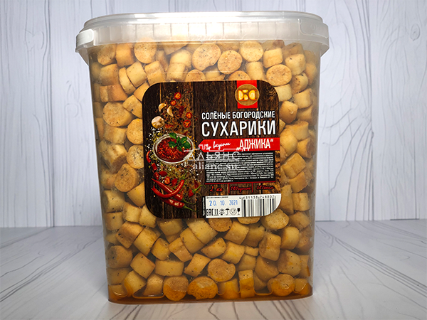 Сухарики с аджикой в Дербенте