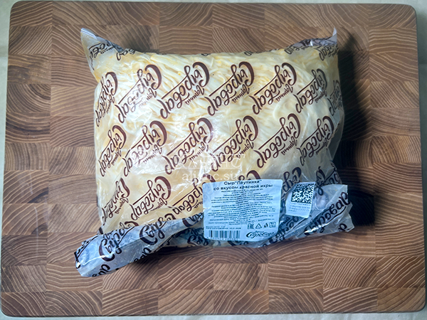 Сыр 1 кг ГОРНЫЙ СЫРОВАР (Паутинка со вкусом красной икры) в Дербенте