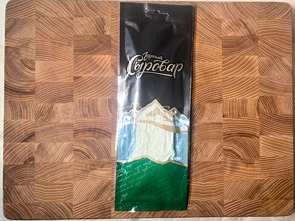 Сыр 60 гр ГОРНЫЙ СЫРОВАР (Паутинка белая с укропом и чесноком) в Дербенте